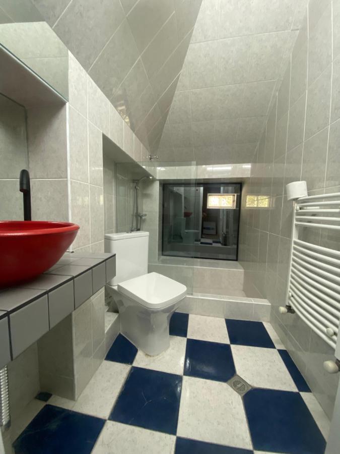 Mose Art Hotel Tbilisi ภายนอก รูปภาพ