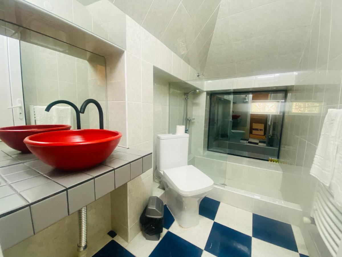 Mose Art Hotel Tbilisi ภายนอก รูปภาพ